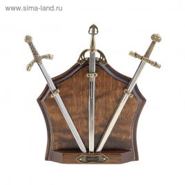 Макет 3-х кинжалов "Милосердие" на подставке, 23 × 25 см 665975